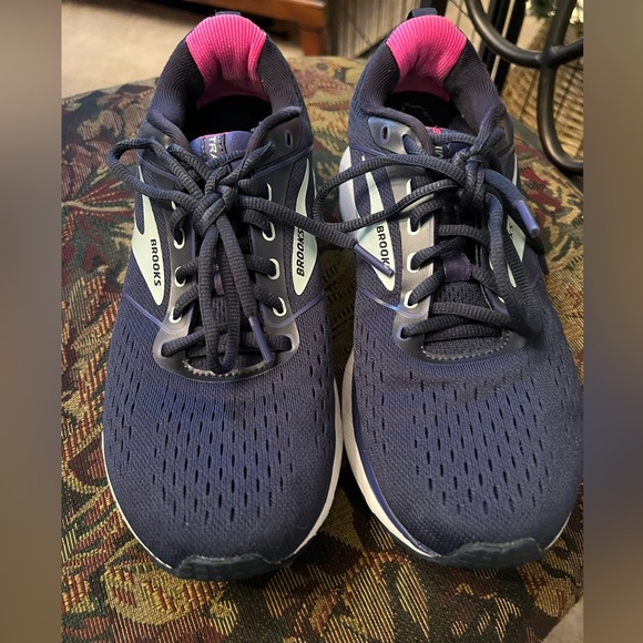 Brooks Women's ReStart Navy Athletic Shoes - Picture 3 of 12